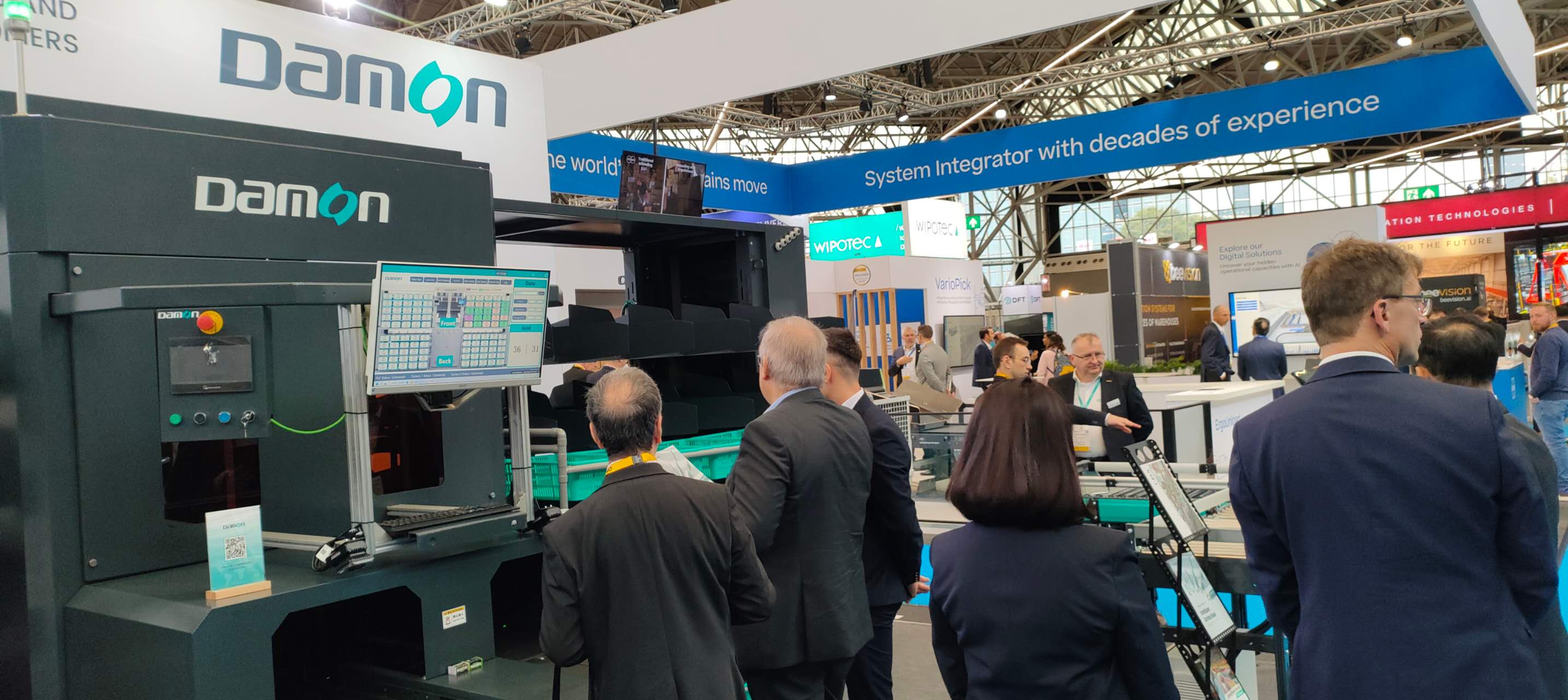 1761534522654695.jpg 3.jpg